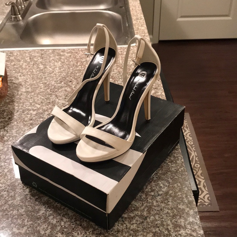 Michael Antonio “Lovina” heels size 6.5